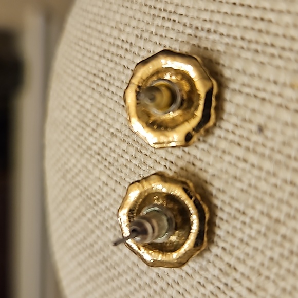 Lovely Faux Pearl Earrings - Picture 2 of 3